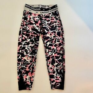Under Armour girls Hear Gear Splatter Paint Athletic Leggings